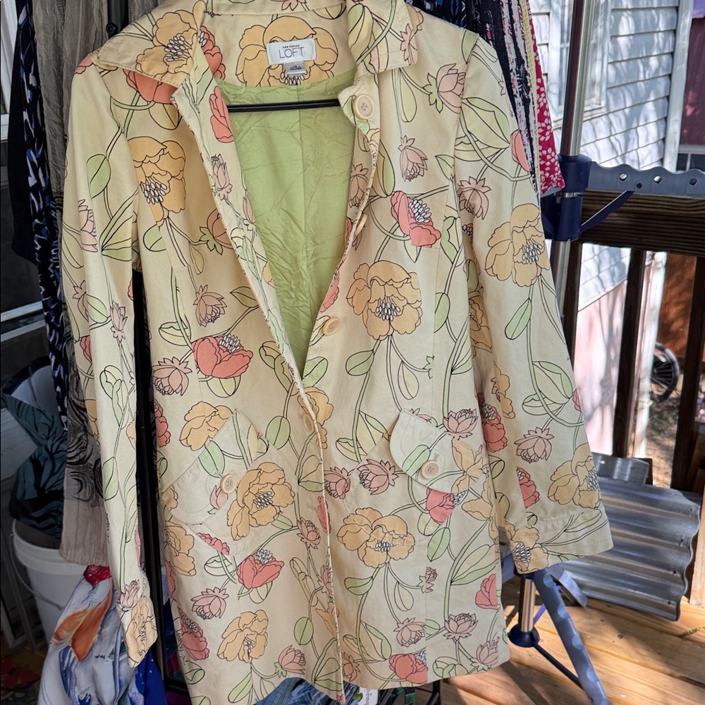 NWOT Ann Taylor Loft Women’s XS Floral Trench Coat 100% cotton lined pockets